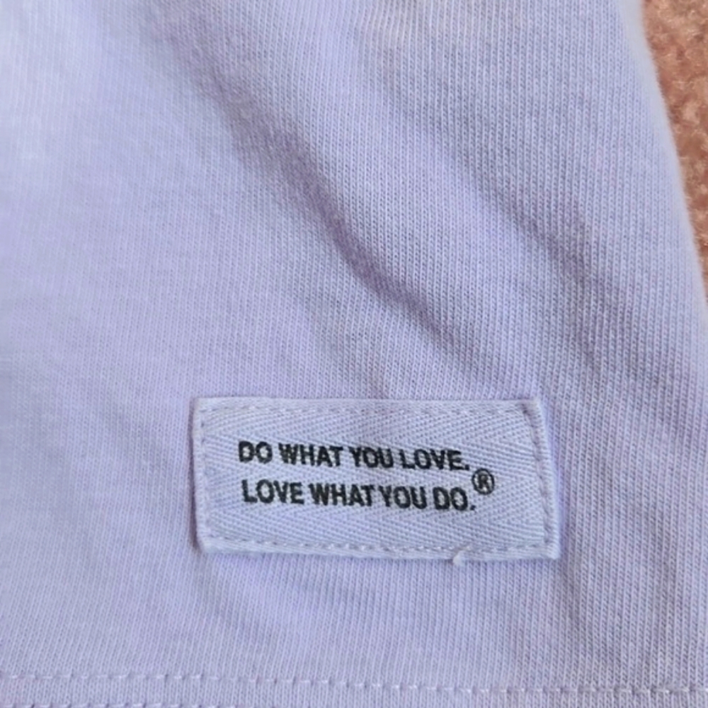 Life Is Good. XL Lavender Long Sleeve Shirt. Excellent condition - Picture 5 of 5